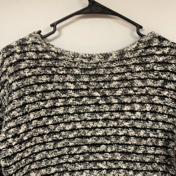 J. Jill  black & white sweater, XS  3/4 sleeves - Picture 7 of 8